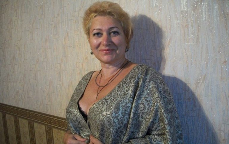 Моїй мамі вже 60 — і вона вирішила знову вийти заміж. Але найсумніше в цій історії те, що мого рідного батька не стало всього кілька місяців тому