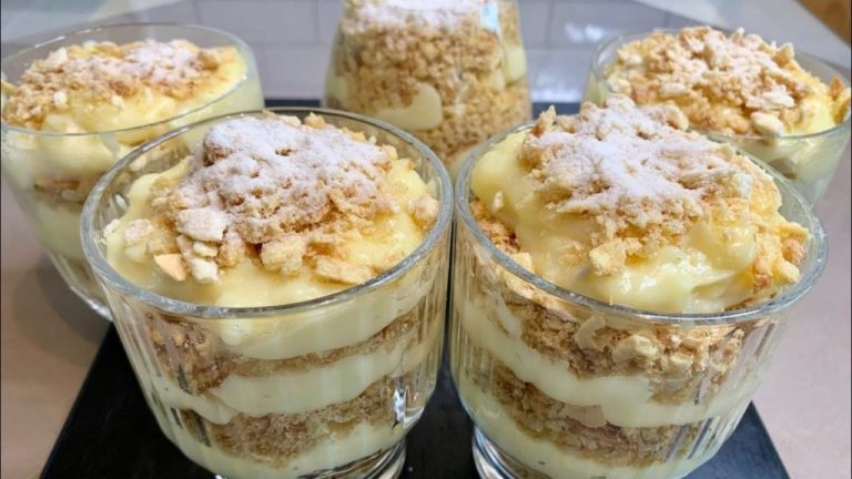 Когда мне лень, всегда готовлю этот десерт. «Наполеон» в стакане»: просто пальчики оближешь. Съедают за 2 минуты