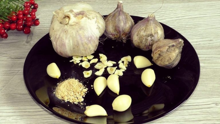 Сушёный чеснок в магазине больше не покупаю: делаю сама за 5 минут без сушилки