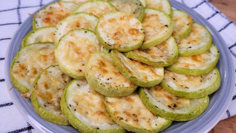 Мой самый простой и идеальный рецепт кабачков за считанные минуты: сочные, полезные, жарить не нужно и плита не забрызгана