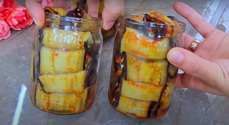 Подруга из Грузии фирменным рецептом поделилась. Теперь готовлю эту закуску в сезон по 50 банок