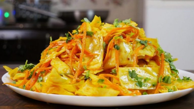 Капусту заливаю горячей водой и так хранится до весны, даже в шкафу. Кто пробовал, делает так же