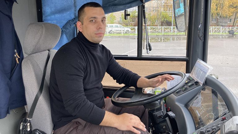 Когда я узнала, как поступил водитель той маршрутки, решила его найти. О таких людях должны знать все